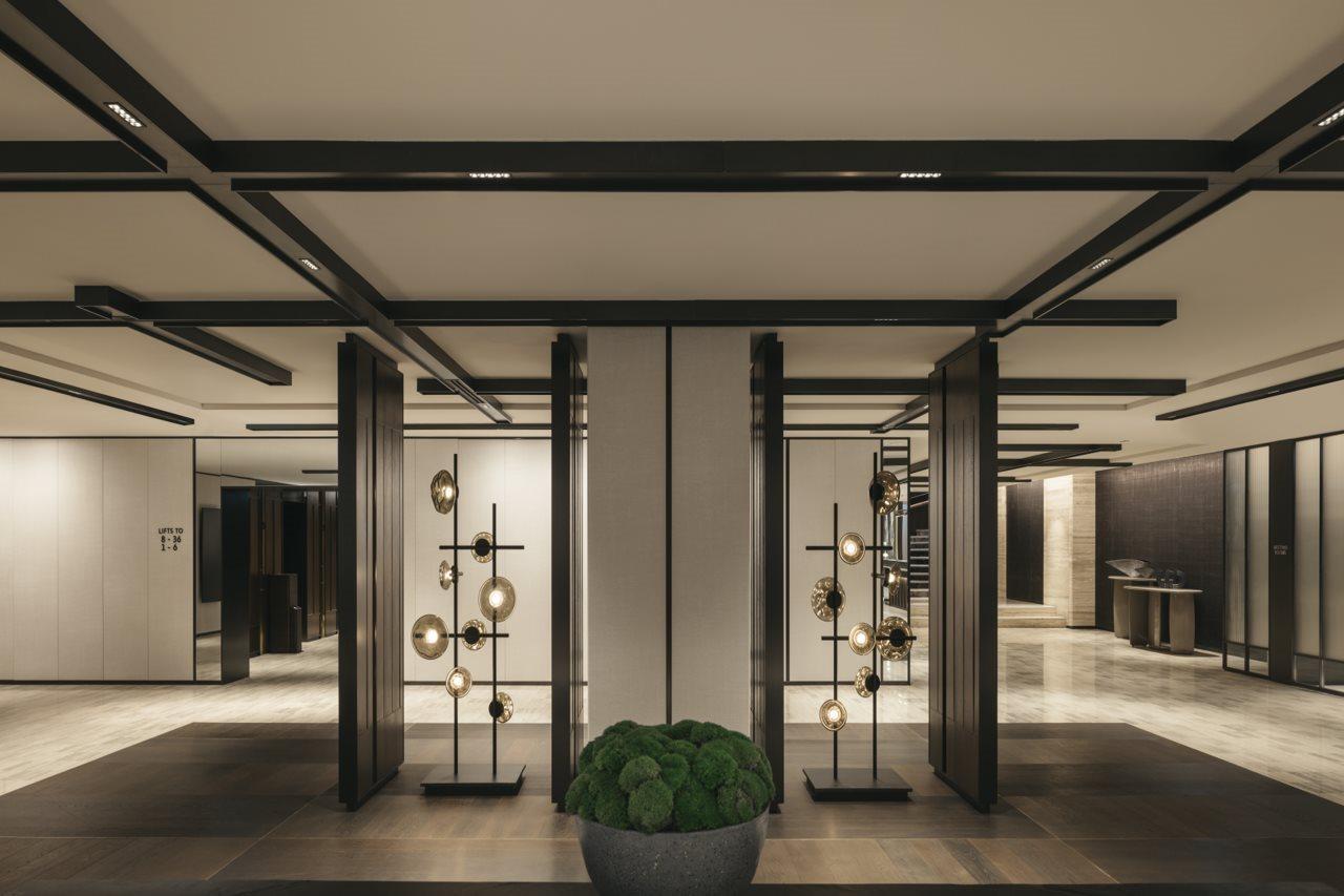 Hilton Orchard Khách sạn 5*